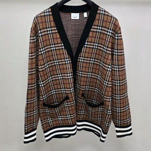 버버리 체크 가디건 m사이즈 105