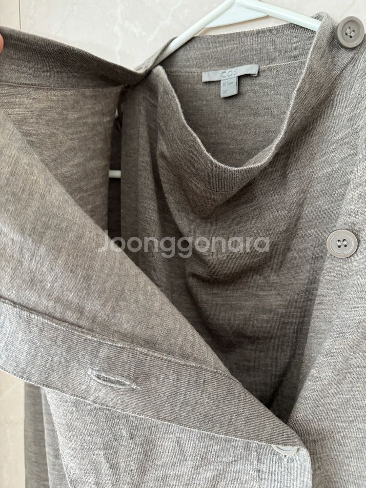 코스 COS 브랜드 울100% 니트 가디건--2