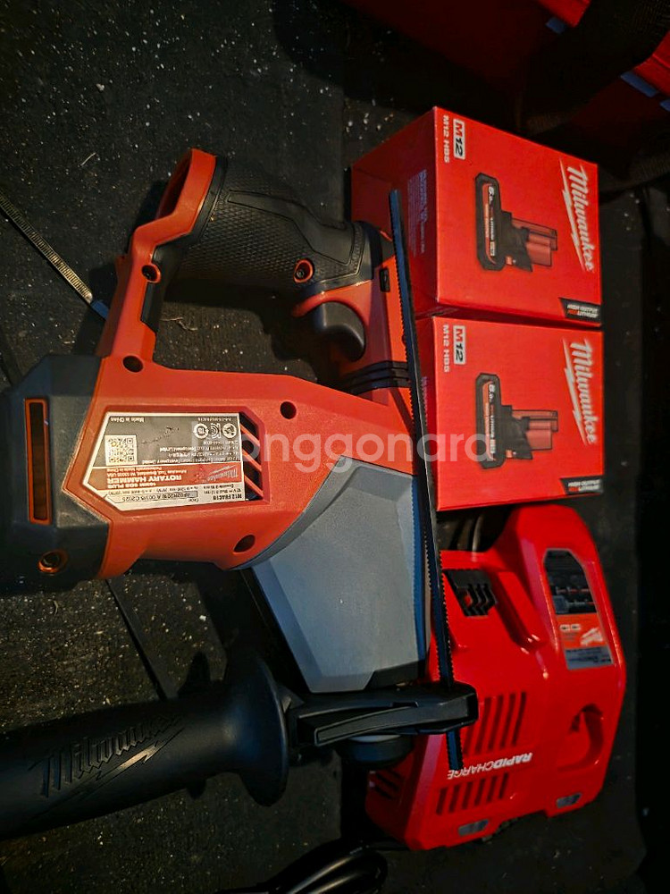 밀워키m12 fhac16--0