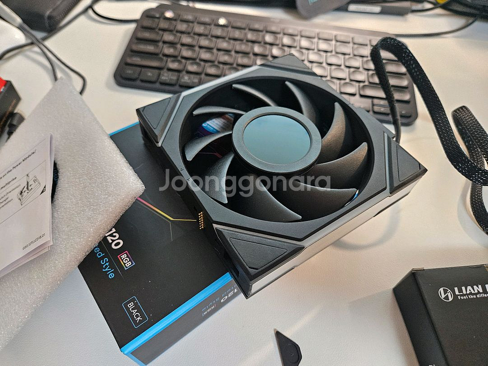 리안리 lcd tl 120 블랙 정방향+컨트롤러--4