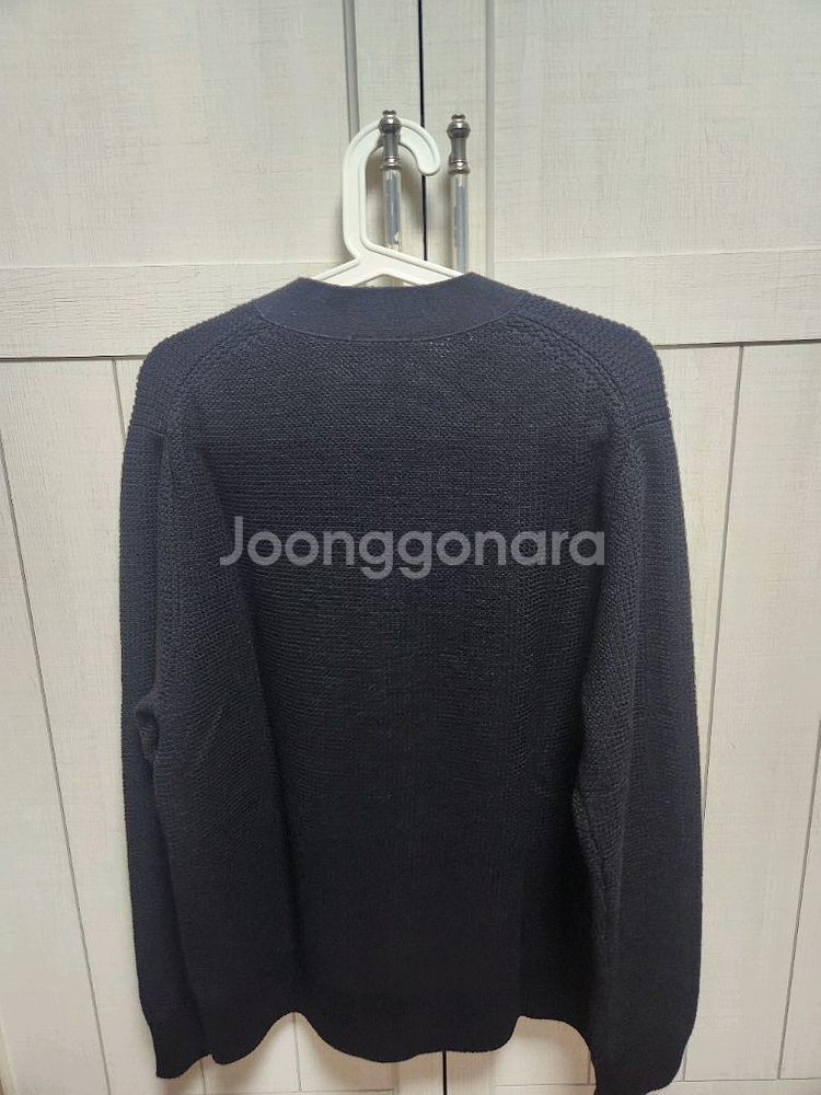 COS 울 브이넥 가디건 블랙 M사이즈 (새상품)--1