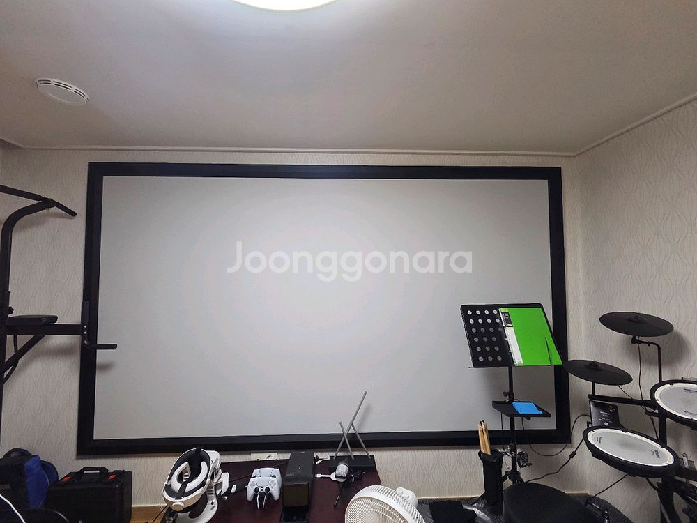 고정식 벽걸이 대형 빔 스크린 3040*1770--0