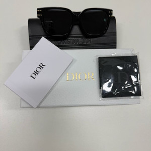 [정품]디올Dior Signature S7F 선글라스