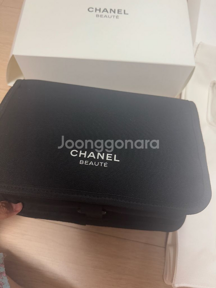 샤넬뷰티파우치와 에코백팔아요--2