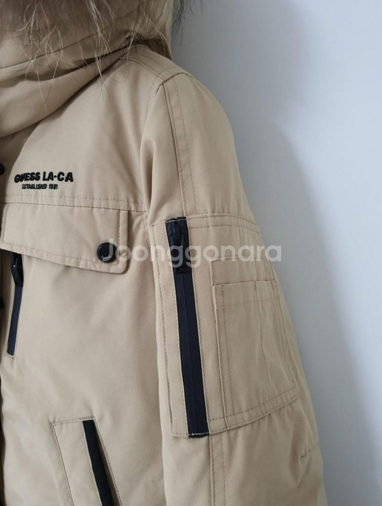 (새상품 55)GUESS 인퀼팅다운숏패딩ㅡ백화점정품--3