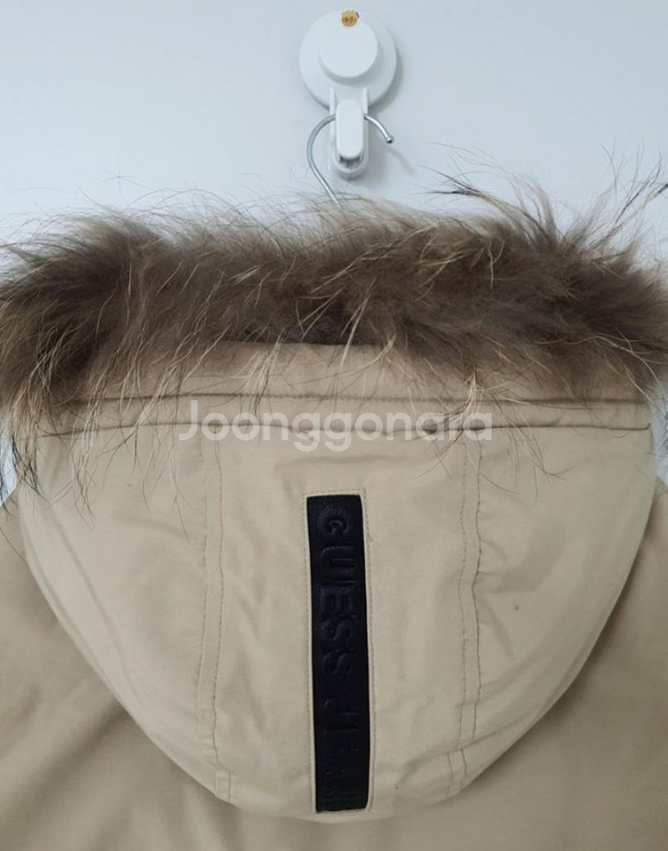 (새상품 55)GUESS 인퀼팅다운숏패딩ㅡ백화점정품--7