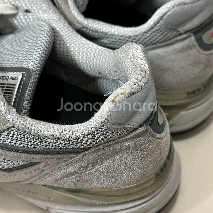 뉴발란스 990 v4 /240--2