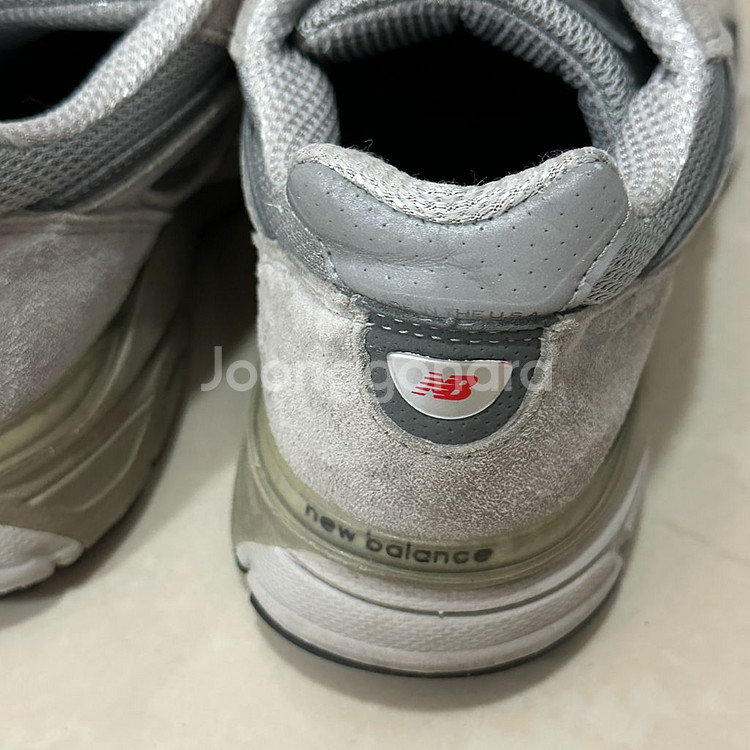 뉴발란스 990 v4 /240--5