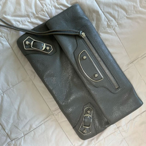 발렌시아가 엔벨롭 클러치 정품