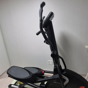 뉴발란스 일립티컬 9.0E