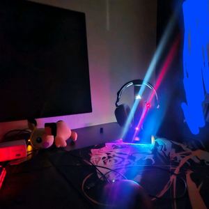 커세어 무선 hs80 + 커세어 st100 헤드셋 거치