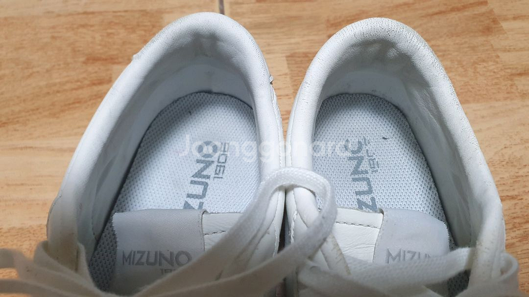 미즈노 스니커즈 270(265까지)--2