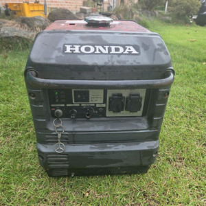 혼다 EU30is 3키로 무소음 발전기
