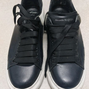 알렉산더맥퀸 오버솔스니커즈41(260)