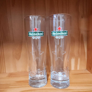 하이네켄 맥주잔 2개