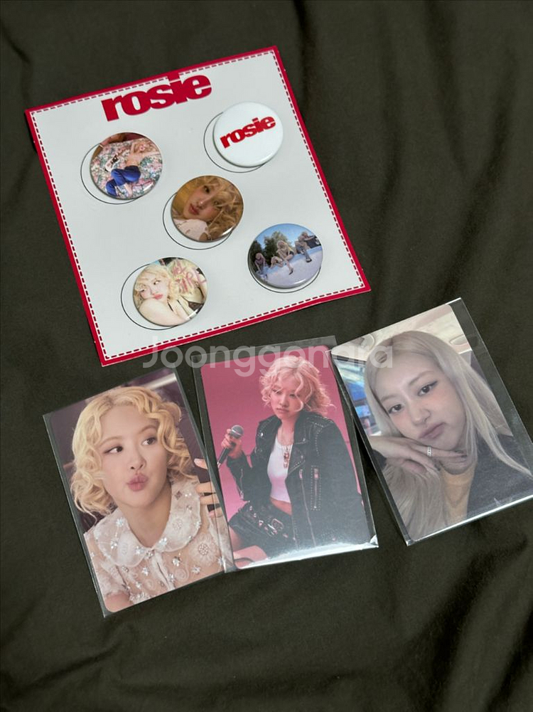 네고가능)블랙핑크 로제 포카3장 +뱃지 일괄판매--0
