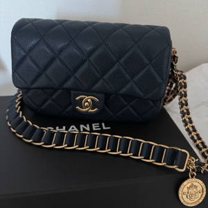 [샤넬] 공방컬렉션 스몰 플랩백 네이비