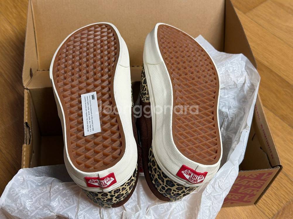 반스 레오파드 운동화 새상품. 235mm--1