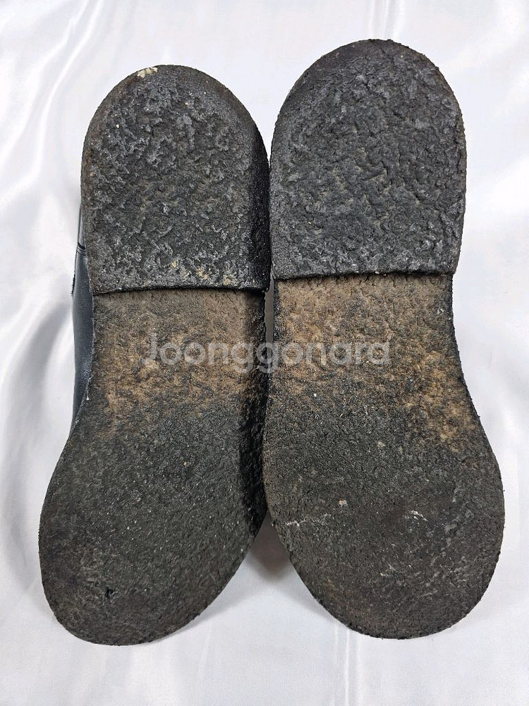 지방시락스터드첼시부츠--5