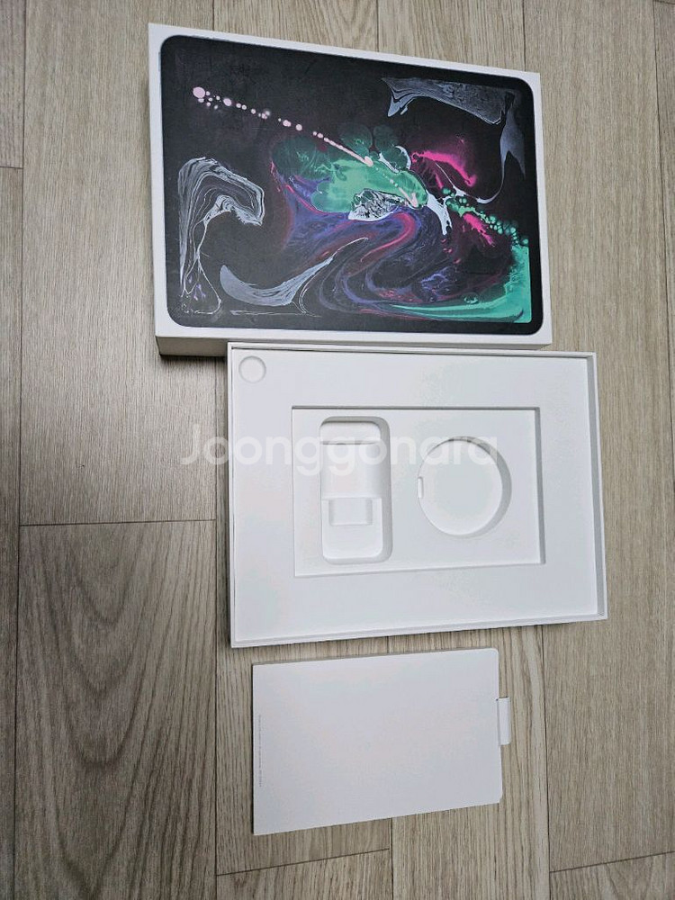 아이패드 프로 11인치 1세대 64GB Wi-Fi팝니다--1