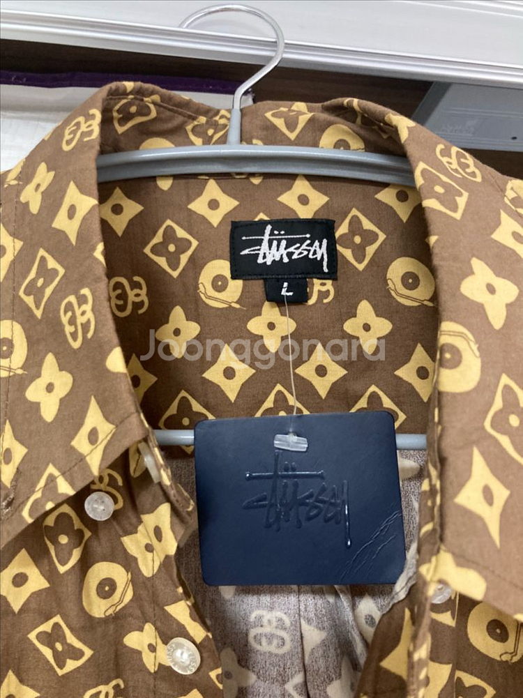 정품 새제품급 스투시 루이비통 셔츠 L--1