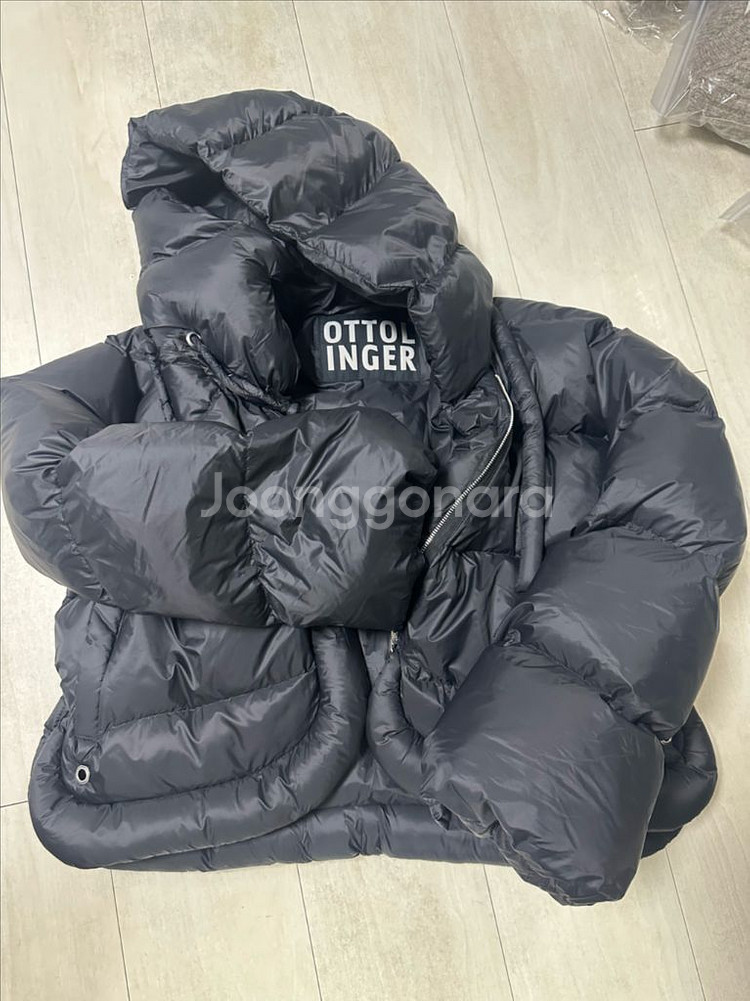 오토링거 푸퍼 패딩 블랙--1