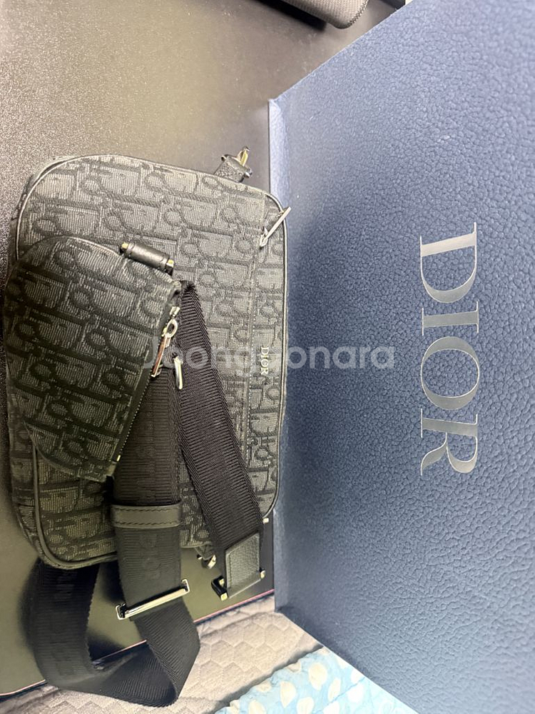 디올 트리플 파우치백--0