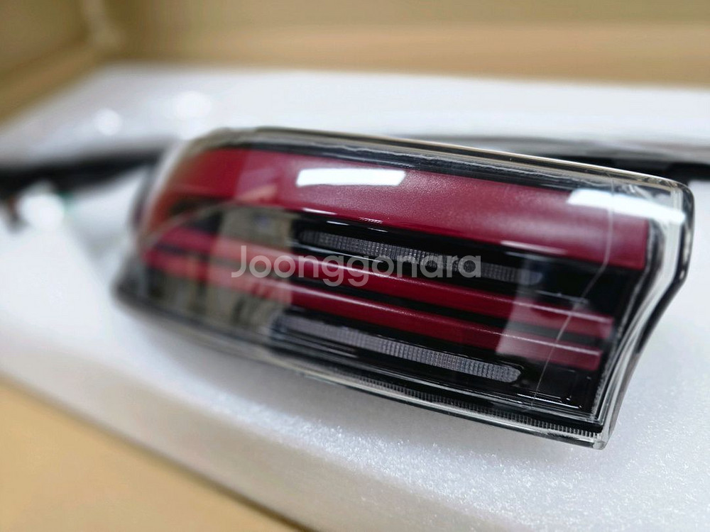 기아 카니발 4세대 빌스콘티 반신품--2