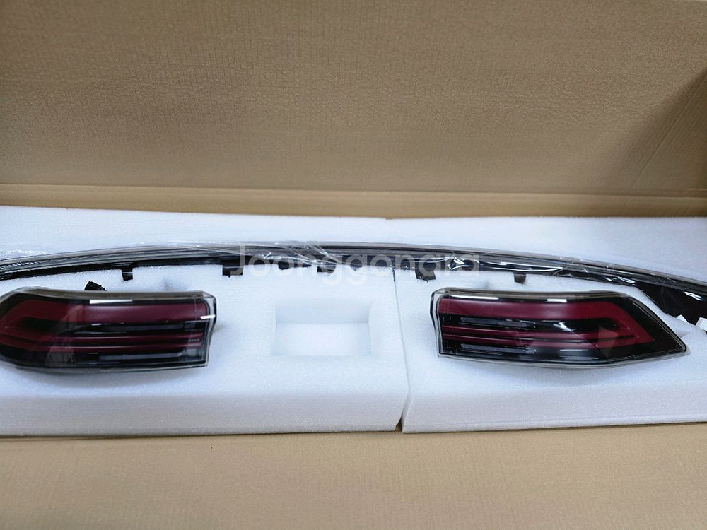 기아 카니발 4세대 빌스콘티 반신품--0