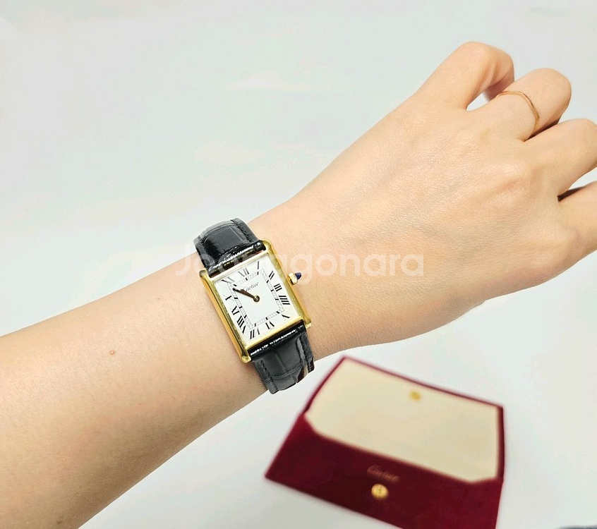 까르띠에 탱크머스트 18k시계 카르티에 오버홀완료 정품--1