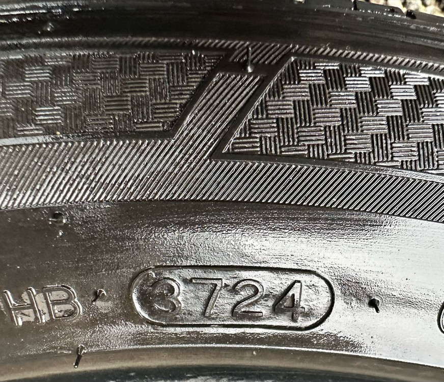 215 50 17한국중고타이어2개2155017 이미지