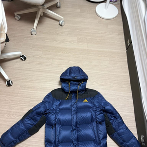 아디다스 800필파워 패딩 95사이즈