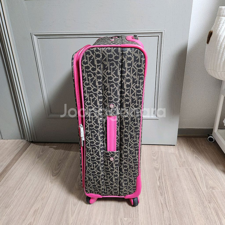 CK 캘빈클라인 캐리어--1