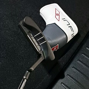 윌슨 퍼터 거의새것