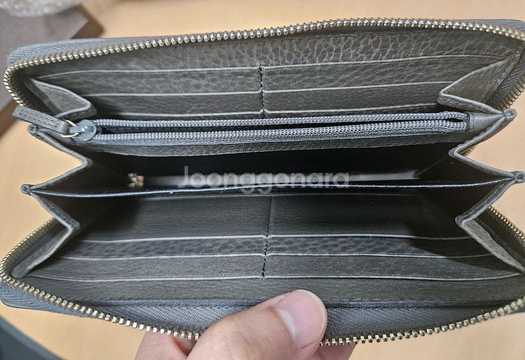 구찌 지퍼 장지갑 신품급 팝니다.(정품)--7