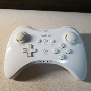 닌텐도 Wii U 프로 컨트롤러 화이트