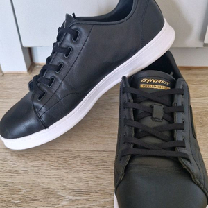 다이나핏 스니커즈 265