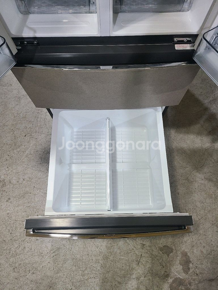 무료배송설치, 딤채 김치냉장고 551리터, 2024년도--9