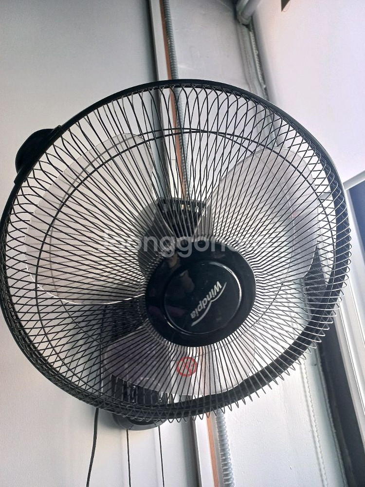 벽걸이 선풍기--0