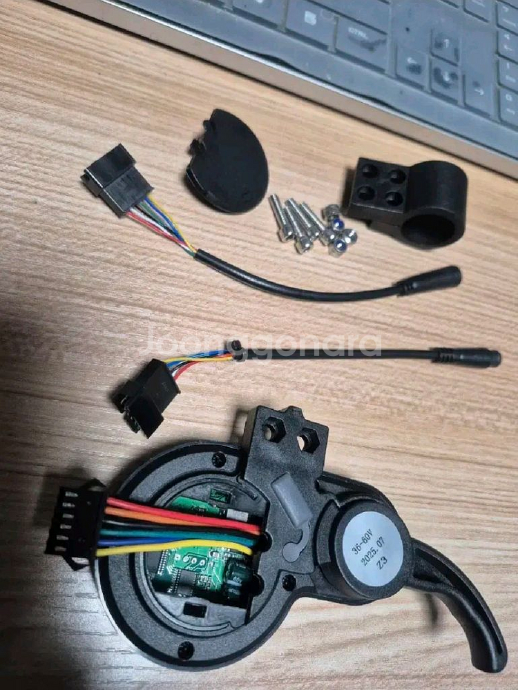 전동킥보드 36~60v 공용스로틀. 속도계 (무료배송)--2