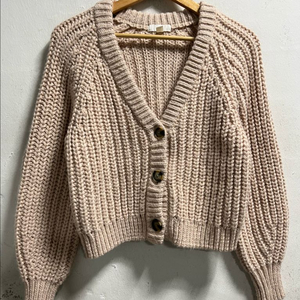 66 H&M 루즈핏 크롭 가디건