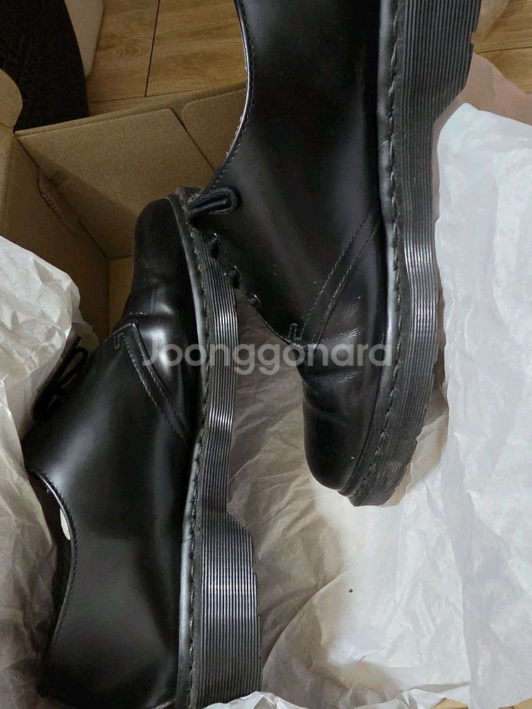 닥터마틴 290 사이즈 구두 판매 합니다--6