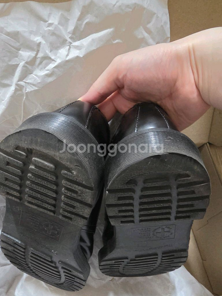 닥터마틴 290 사이즈 구두 판매 합니다--7