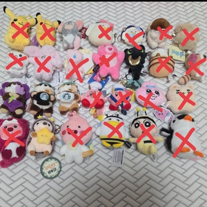 다양한 캐릭터 인형 및 키링 판매