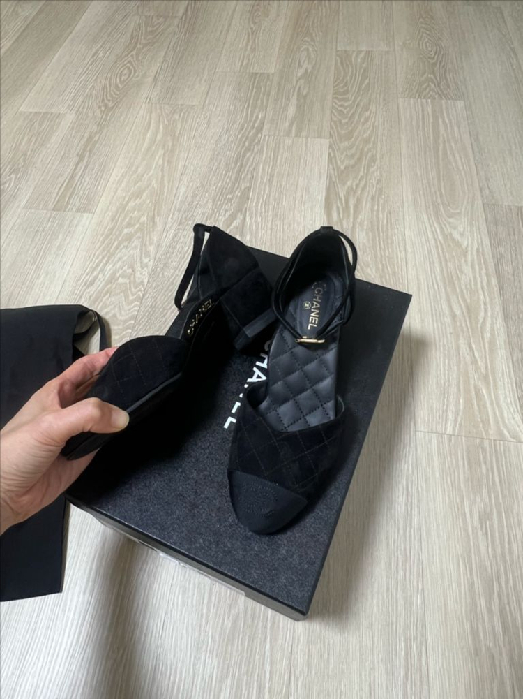 샤넬 메리제인 이미지