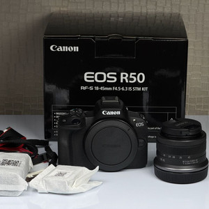 캐논 EOS R50 미러리스 카메라