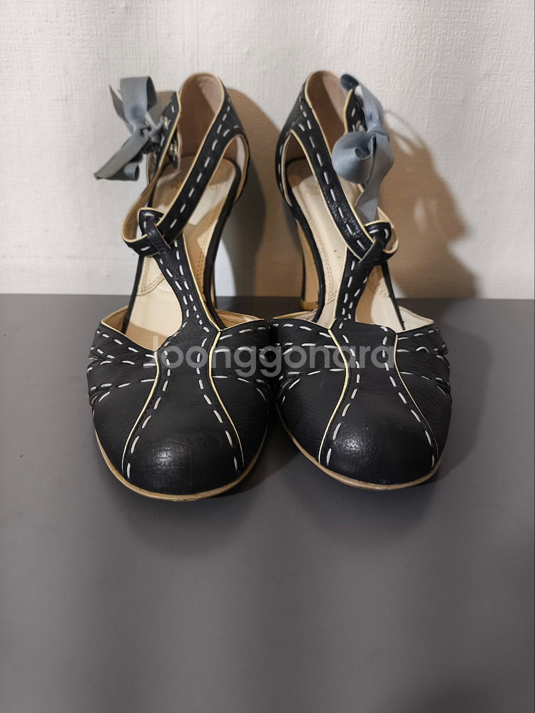 35.5 225mm 비비안웨스트우드 리본 샌들 펌프스--2