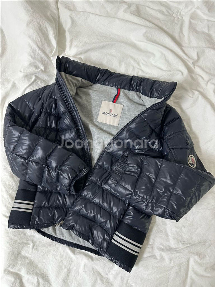몽클레어 키즈 패딩 10y--0