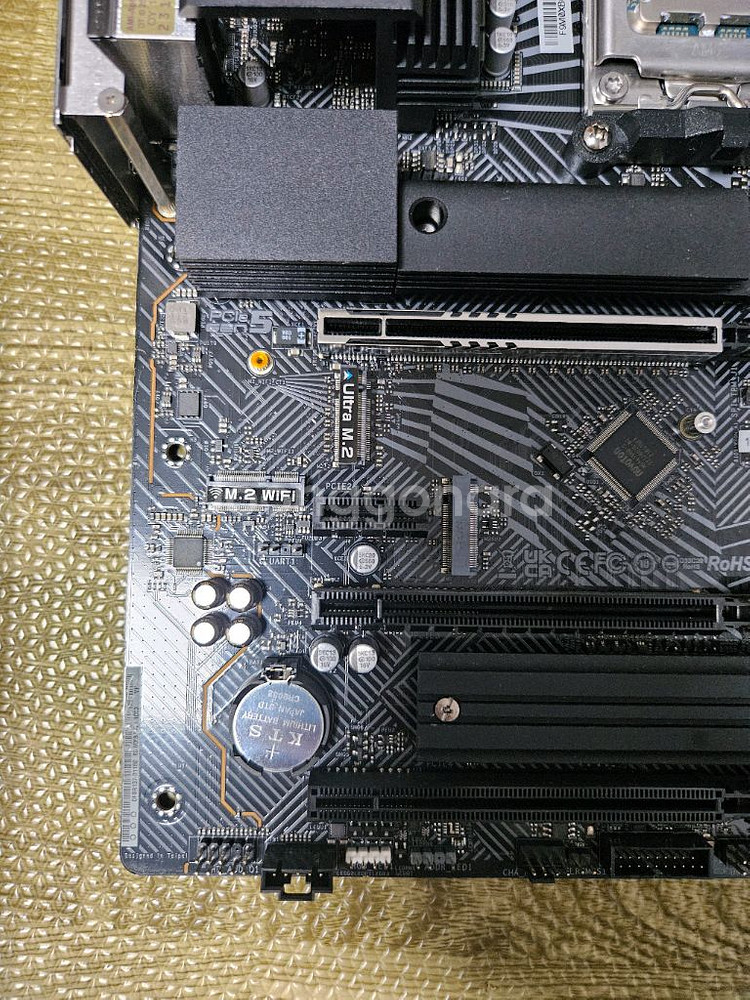 9800X3D, X670E 보드셋 팝니다--7