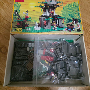 올드 레고 6046 로빈훗의 나무기지